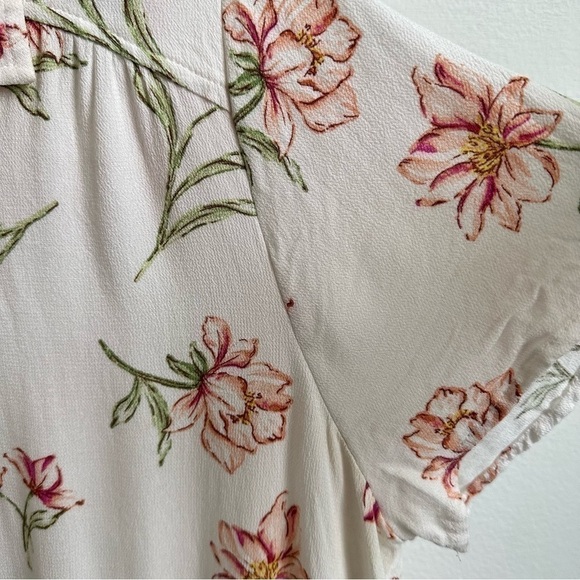 TORRID Floral Button Twist Knot Blouse 1X - Picture 4 of 7